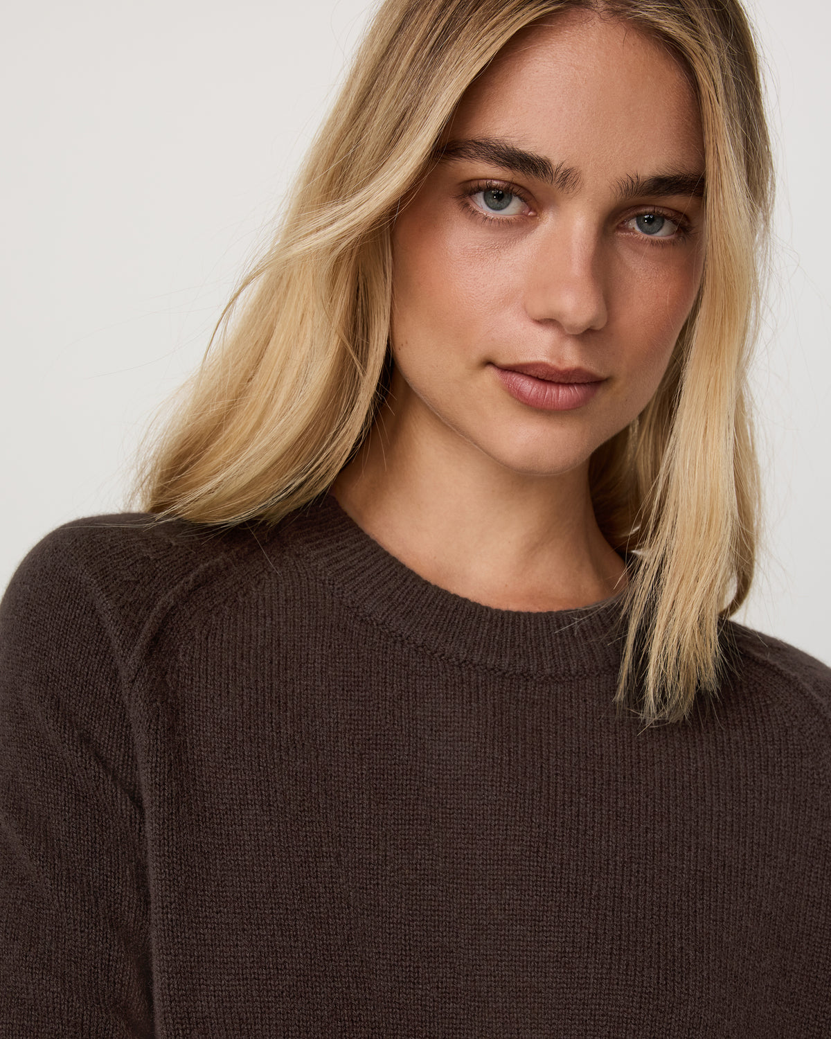 Vuori Émilie Cashmere Crew Women's Java Pullover
