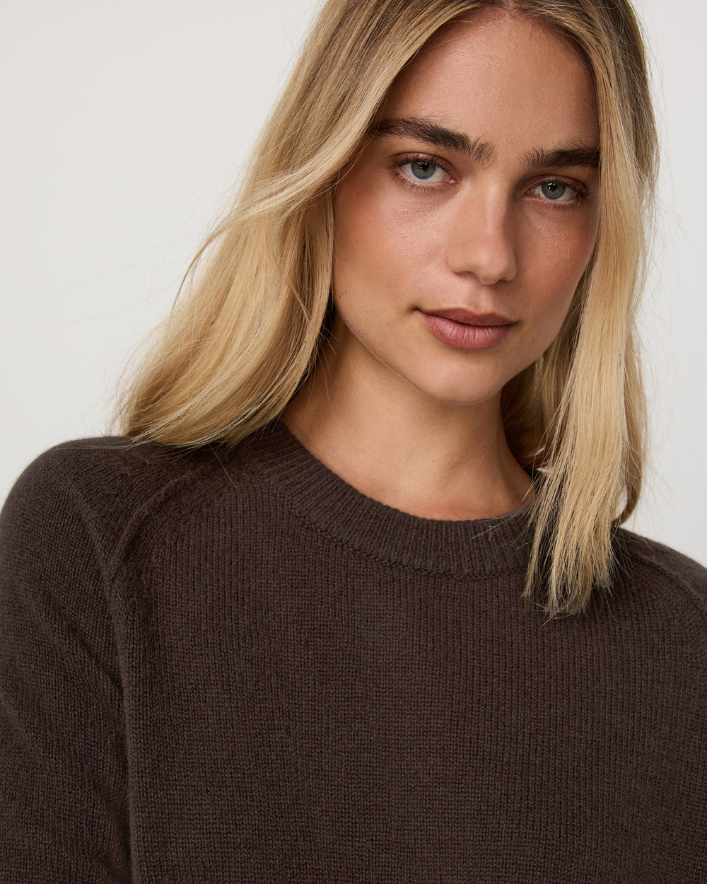 Vuori Émilie Cashmere Crew Women's Java Pullover