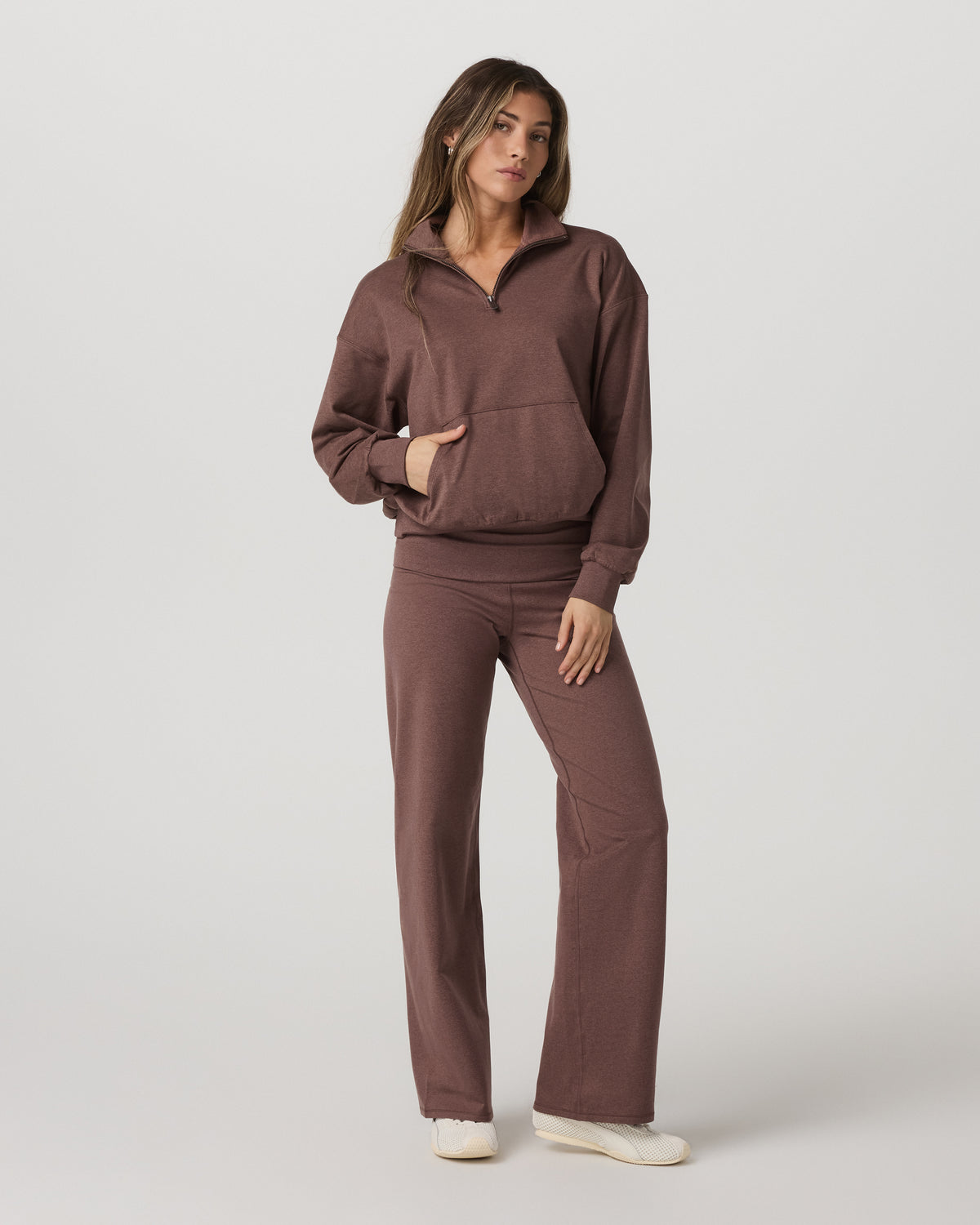 Vuori Granite Half Zip Women's Sable Heather Sweatshirt