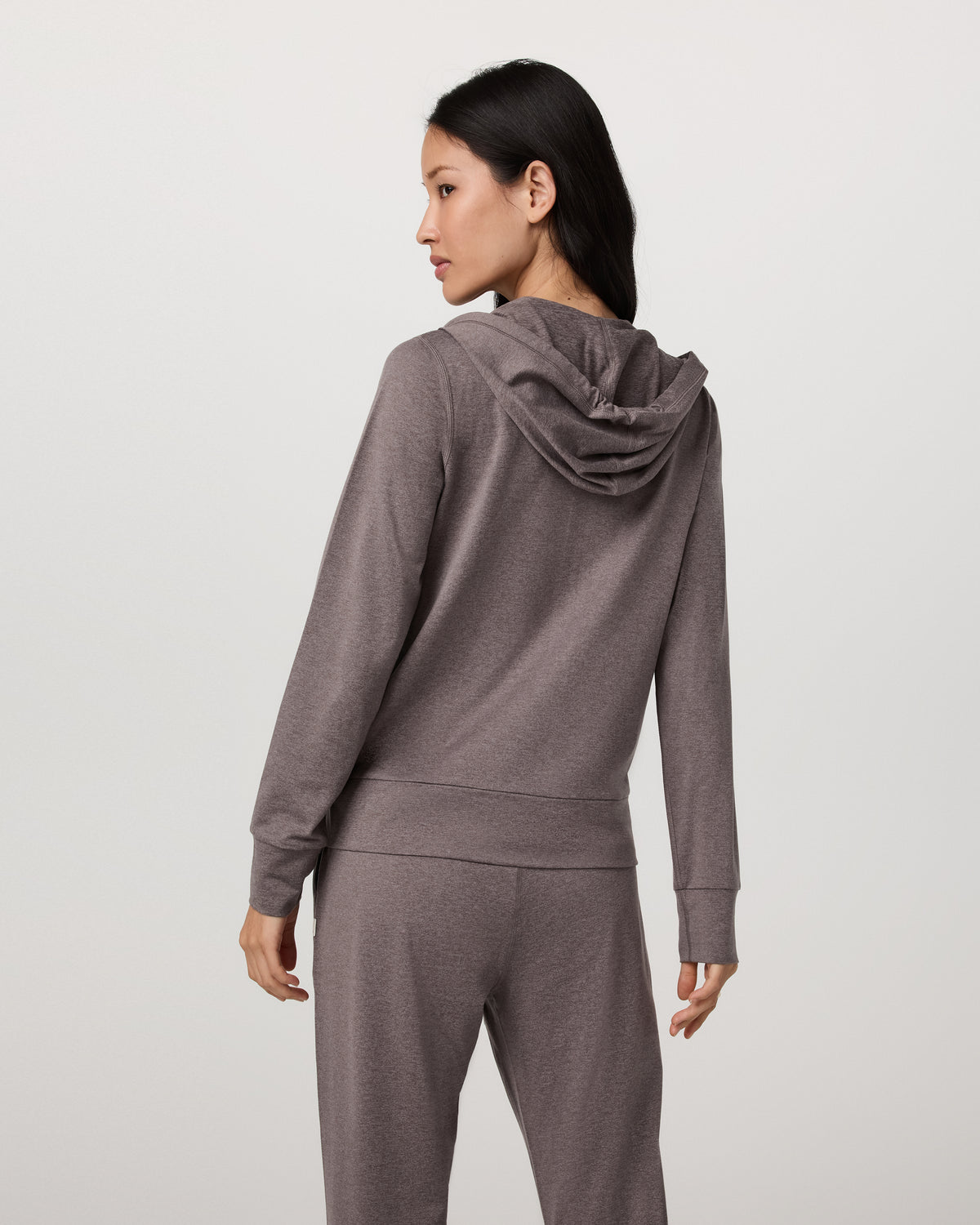 Vuori Halo Performance Hoodie 2.0 Women's Huckleberry Hoodie