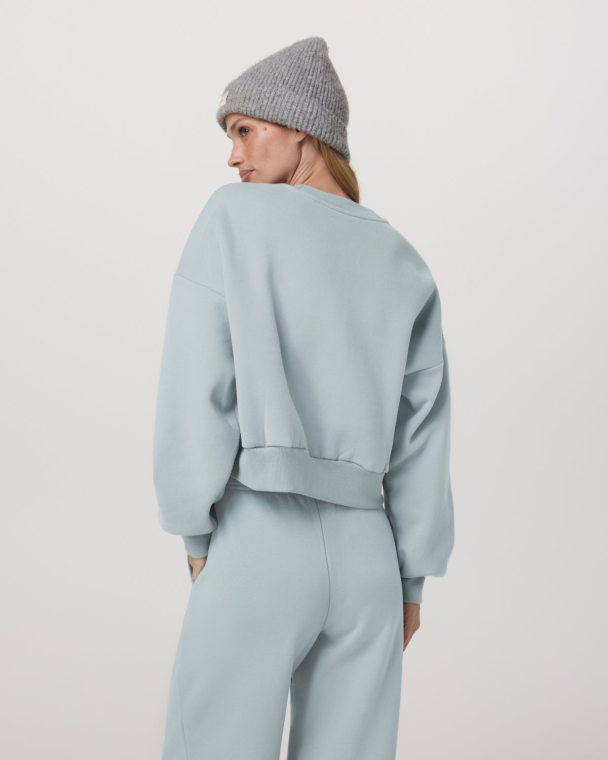 Vuori Restore Mini Crew Women's Blue Haze Crewneck