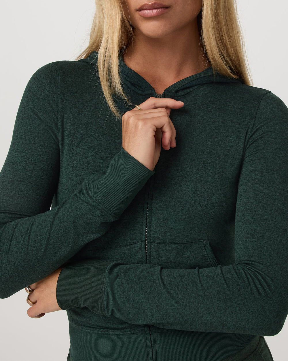 Vuori Halo Mini FZ Hoodie Women's Evergreen Heather Hoodie