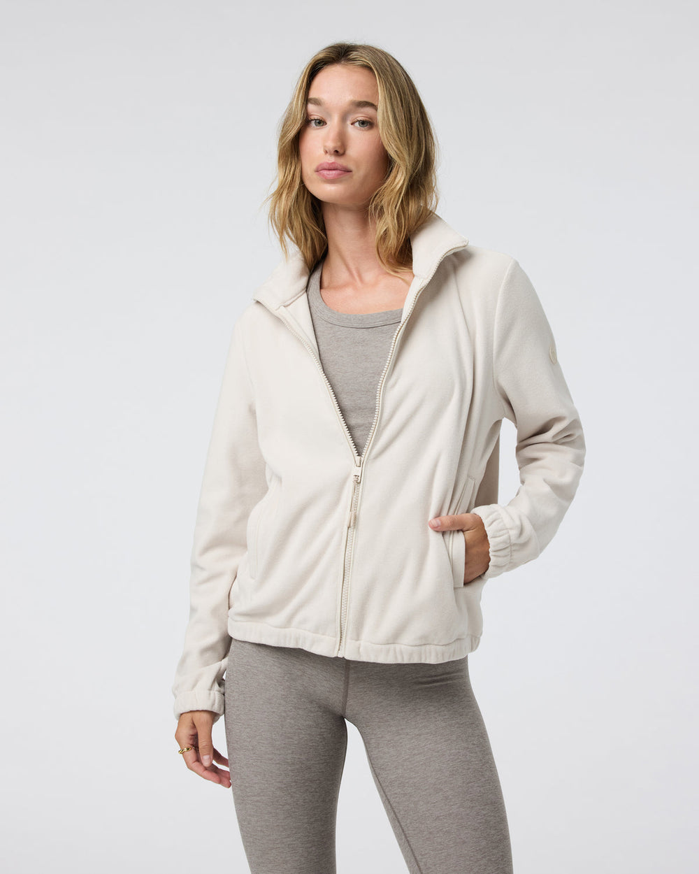Vuori Women's Aspen Full Zip Dune Fleece Pullover