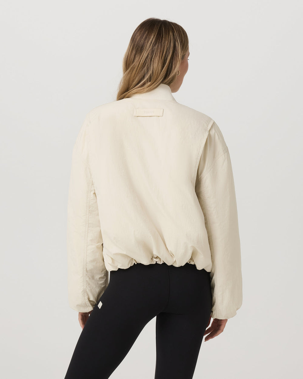 Vuori Lund Insulated Jacket Women's Bone Oversized Jacket