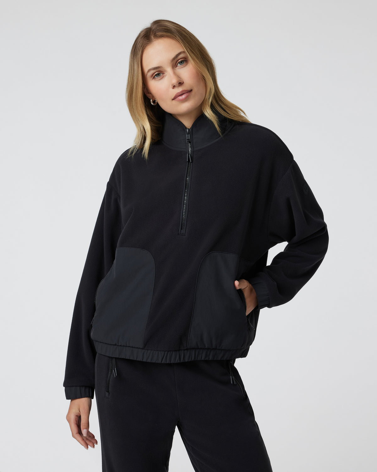 Vuori Women's Aspen Half Zip Black Fleece Pullover