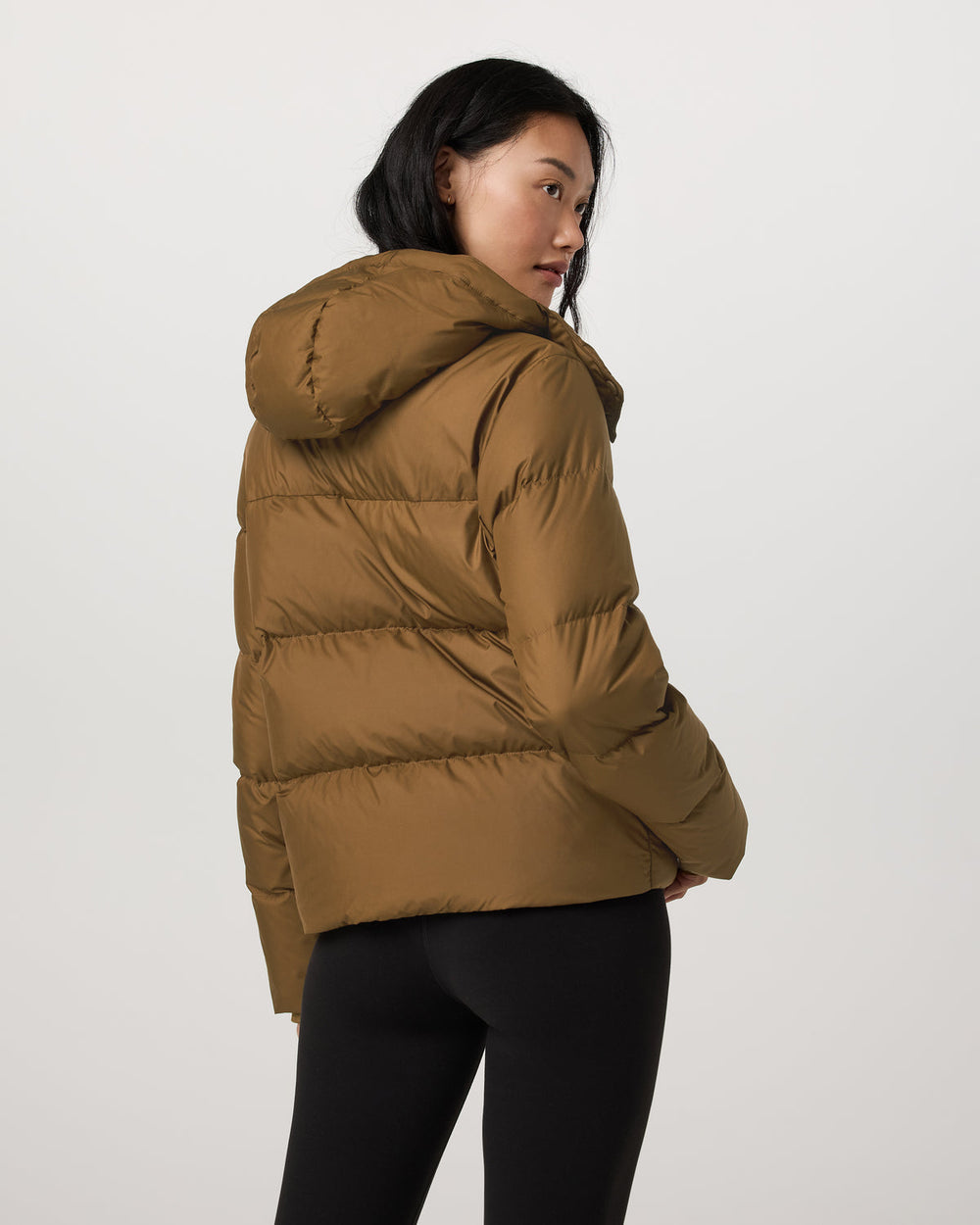 Vuori Alta Down Jacket Women's Puffer Jacket in Rum