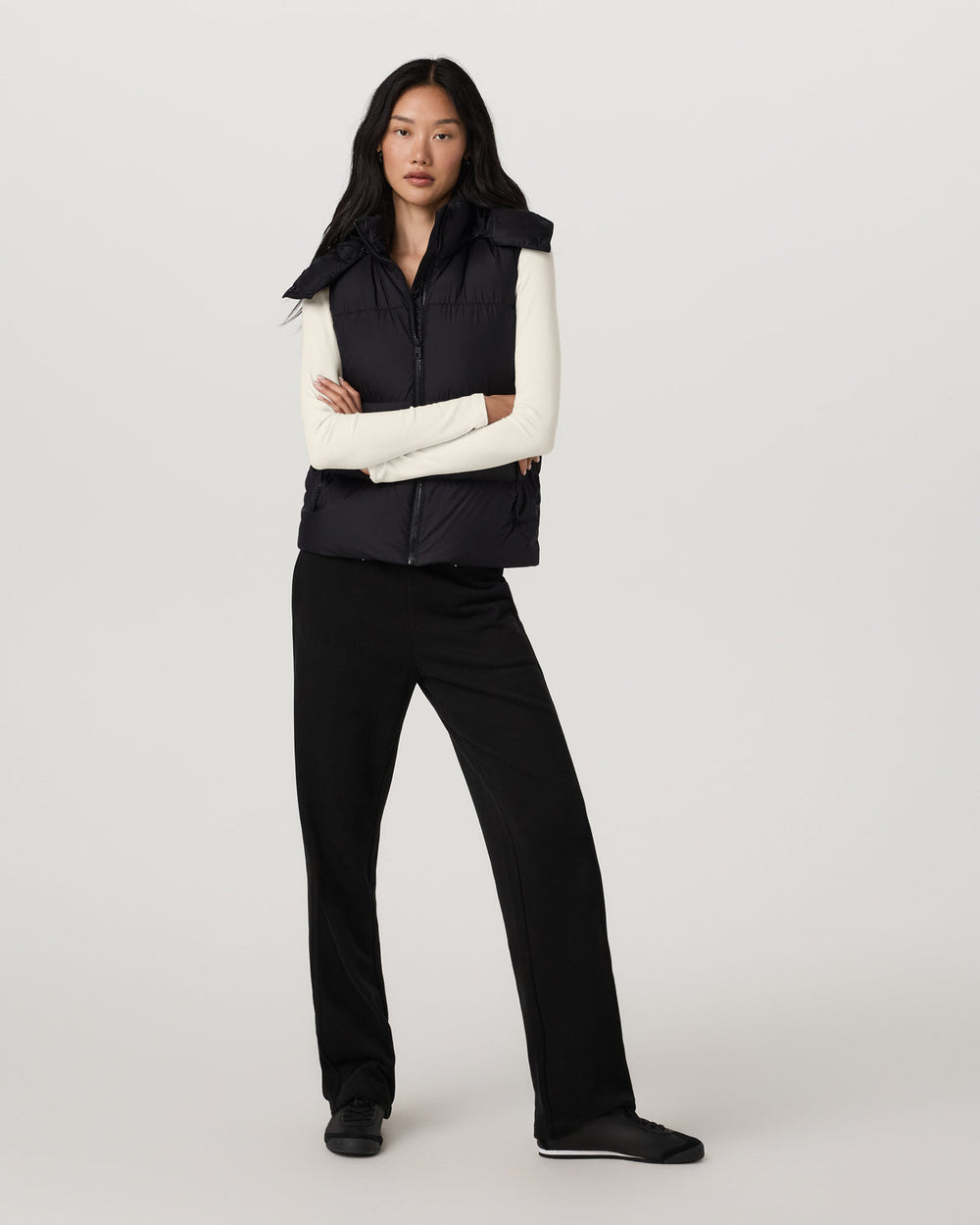 Vuori Alta Down Vest Women's Black Sleeveless Vest