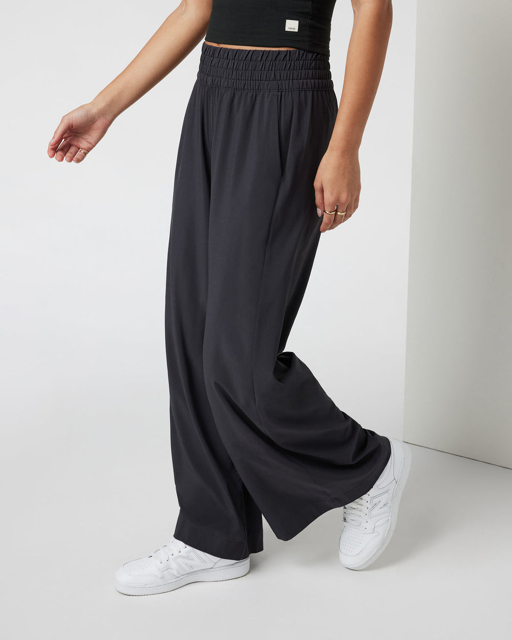 Vuori Villa Wideleg - Short Black Wide Leg Pants