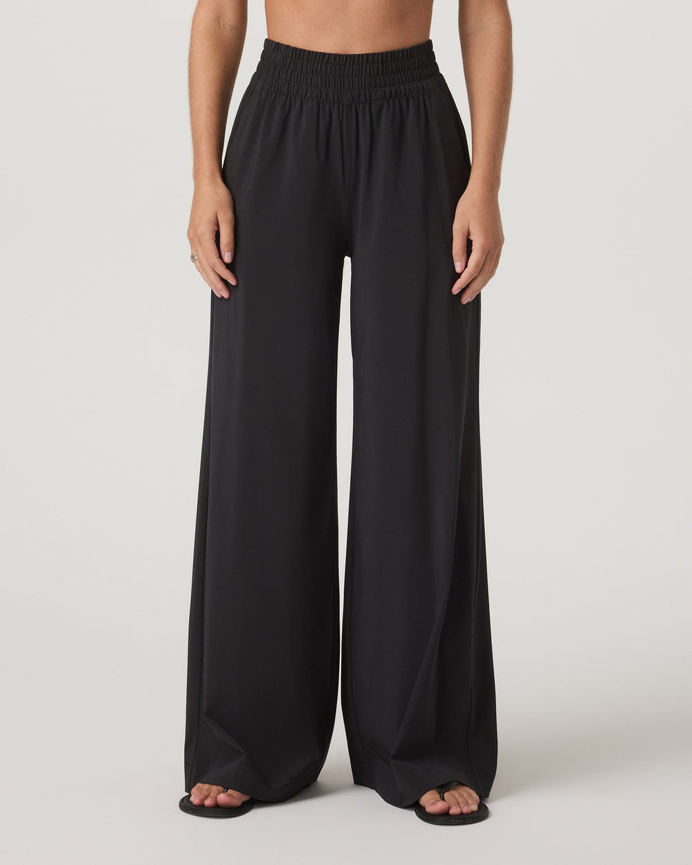Vuori Villa Wideleg Black Lightweight Wide Leg Pants