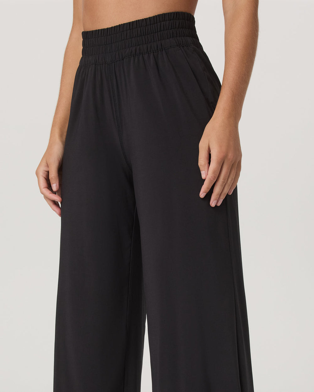 Vuori Villa Wideleg Black Lightweight Wide Leg Pants