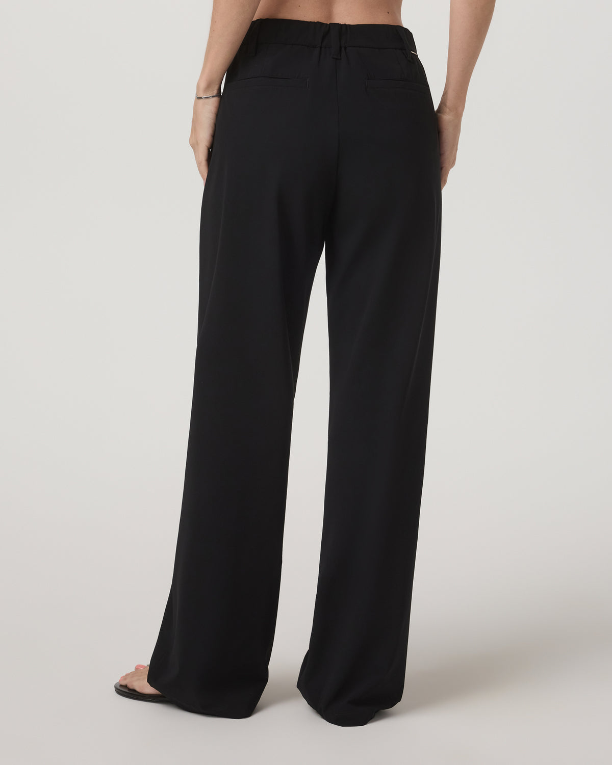 Vuori Miles Trouser Women's Black Straight Leg Pants