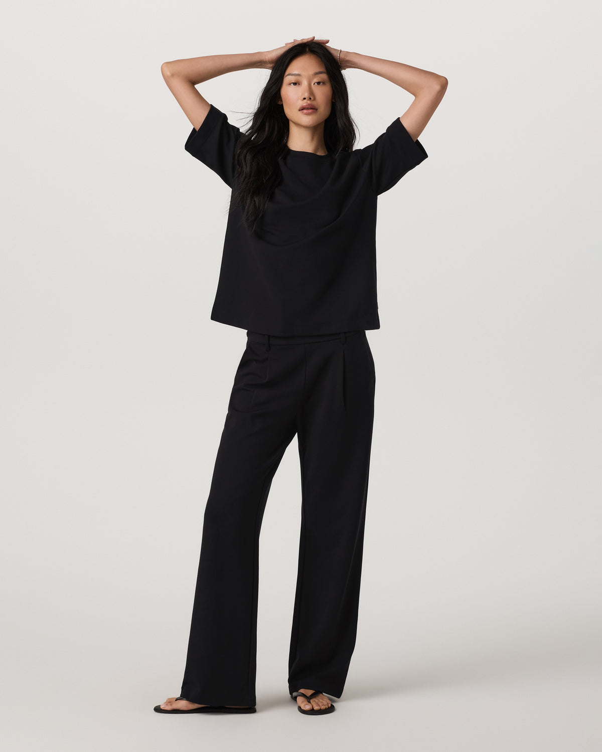 Vuori Maven Wideleg Pant Women's Black Lounge Pants