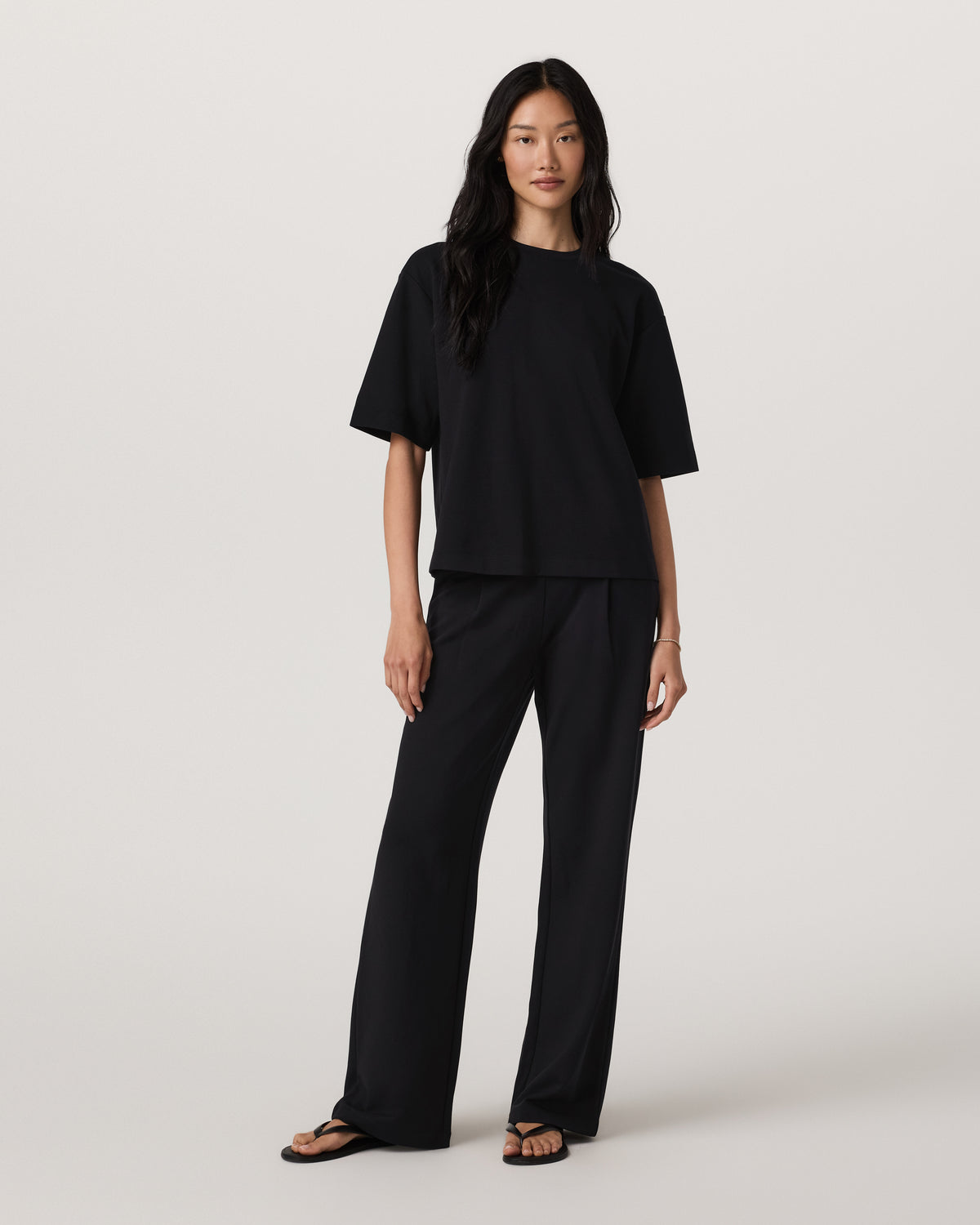Vuori Maven Wideleg Pant Women's Black Lounge Pants