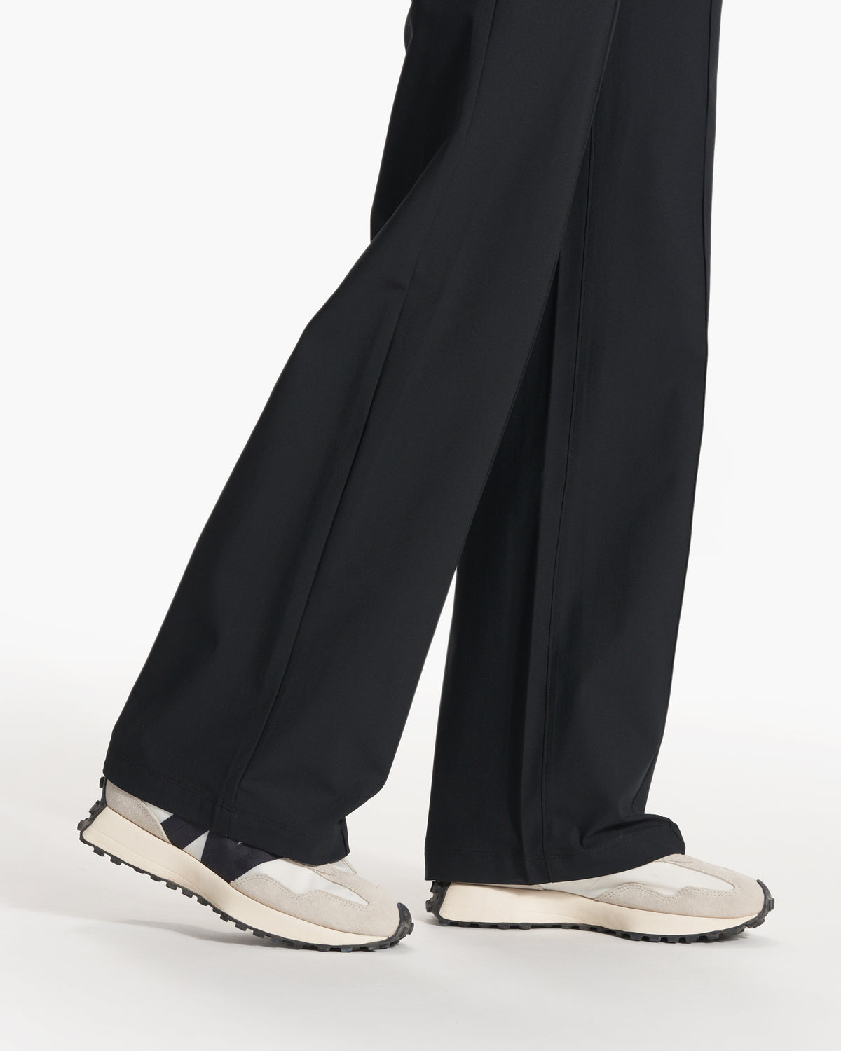 Vuori Women's Meta Wideleg Black Tailored Pants