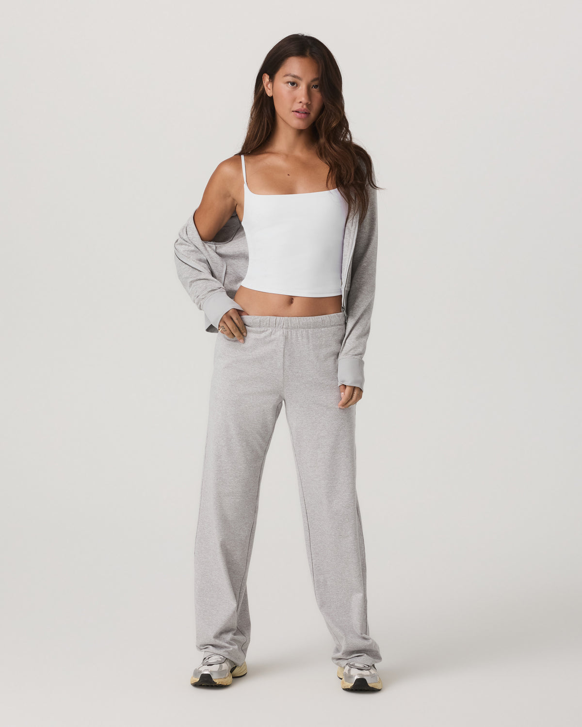 Vuori Women's Halo Modern Straight Leg Pant-Short Pale Grey