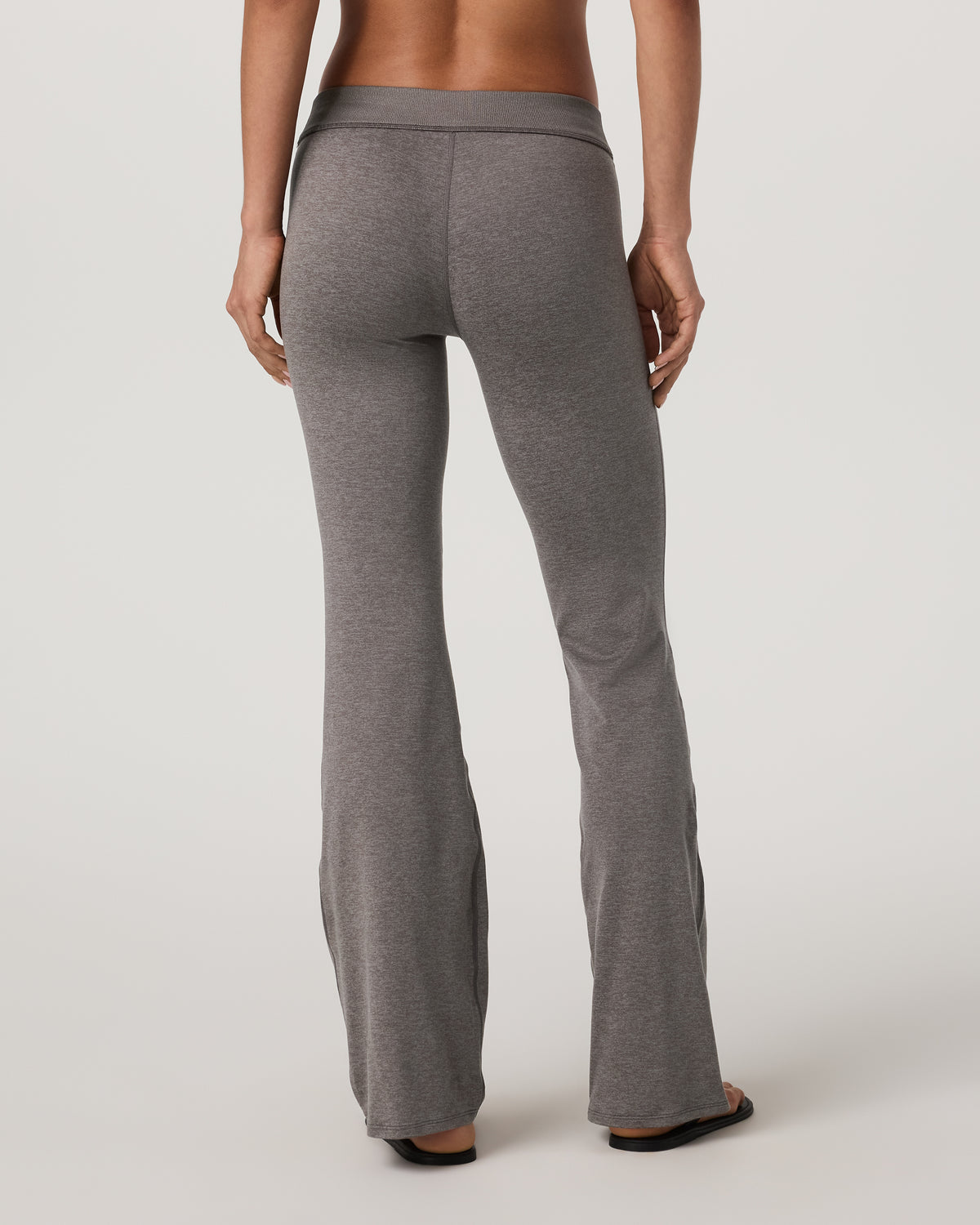 Vuori Halo Flare Pant Women's Chia Heather Pants