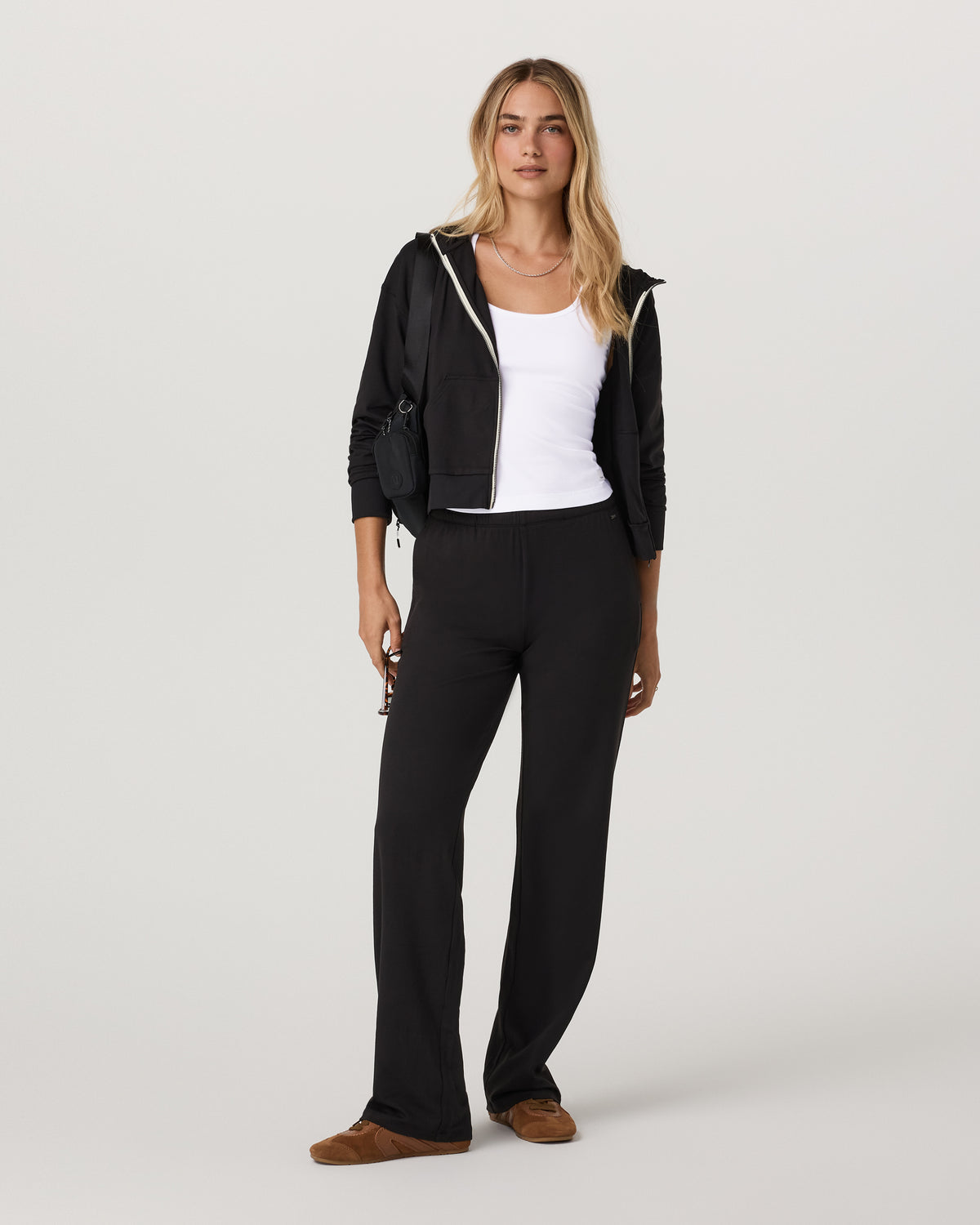 Vuori Halo Straight Leg - Long Women's Solid Black Pants