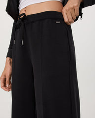 Vuori Compose Wideleg Pant Women's Black Mid-High Rise Pant
