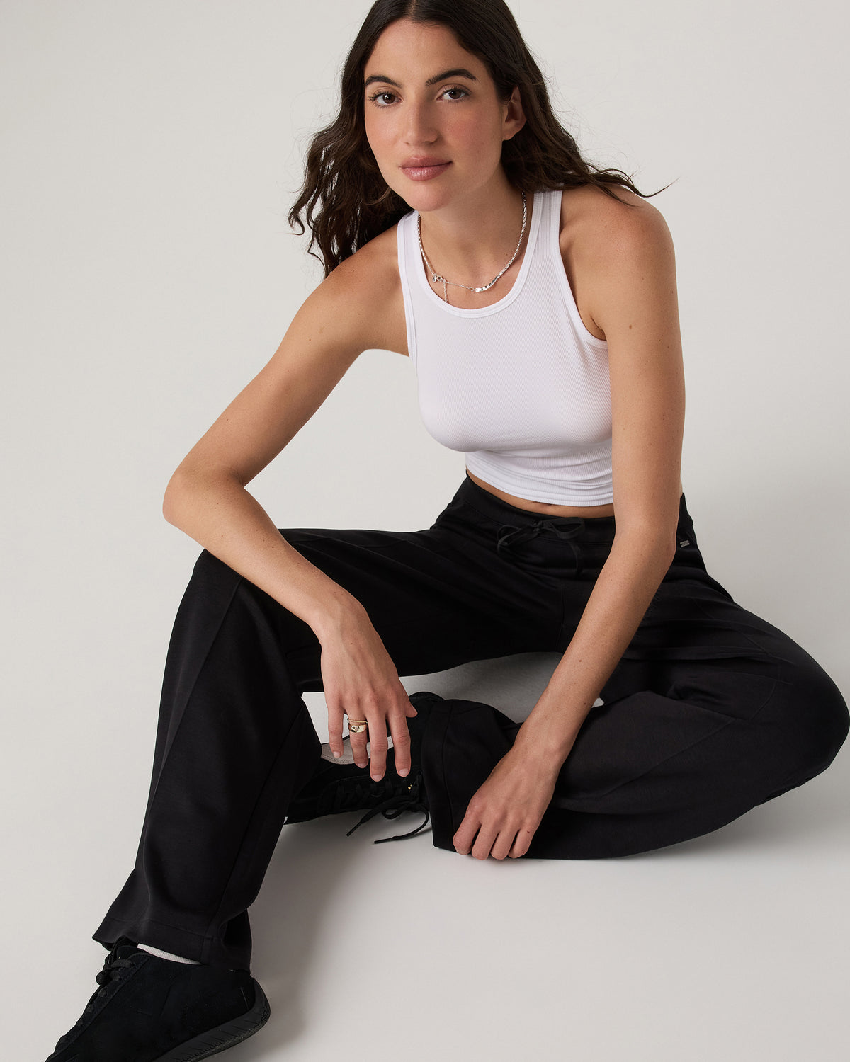 Vuori Compose Wideleg Pant Women's Black Mid-High Rise Pant