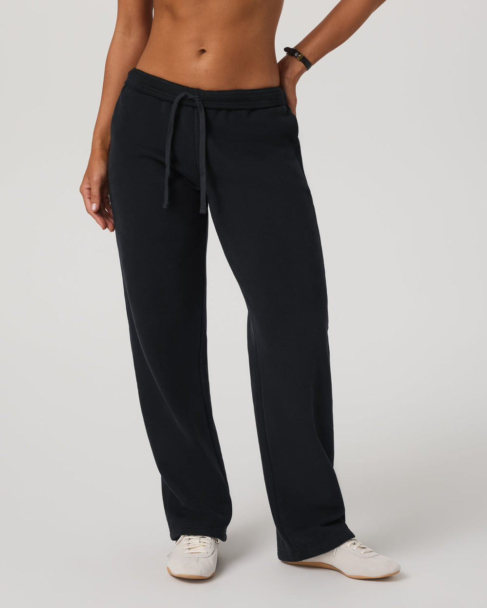 Vuori Restore Straight Leg Sweatpant – Short Washed Black