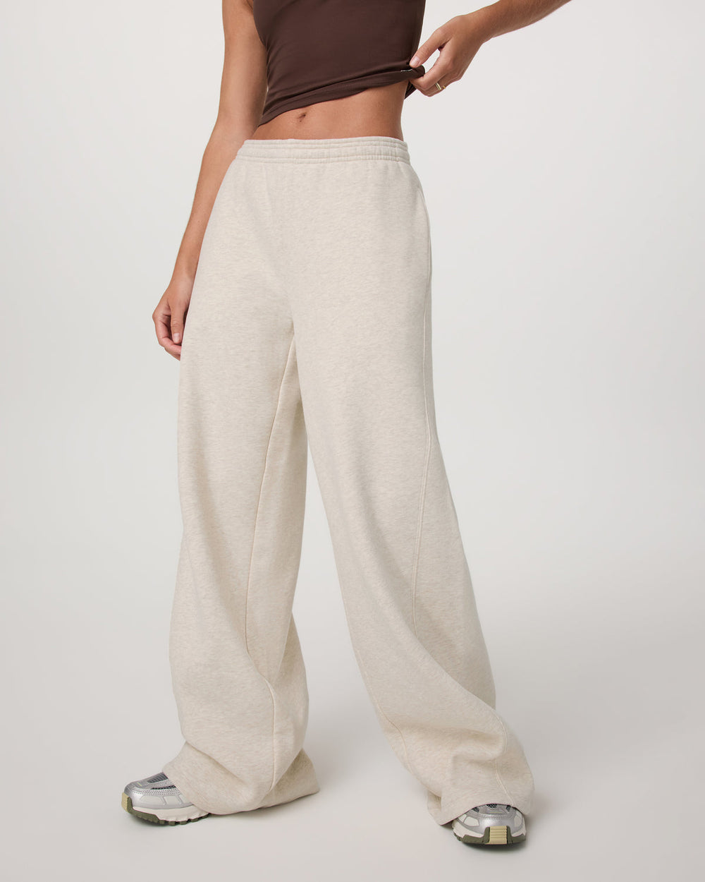 Vuori Women's Restore Ultra Wideleg Sweatpant Bone Heather