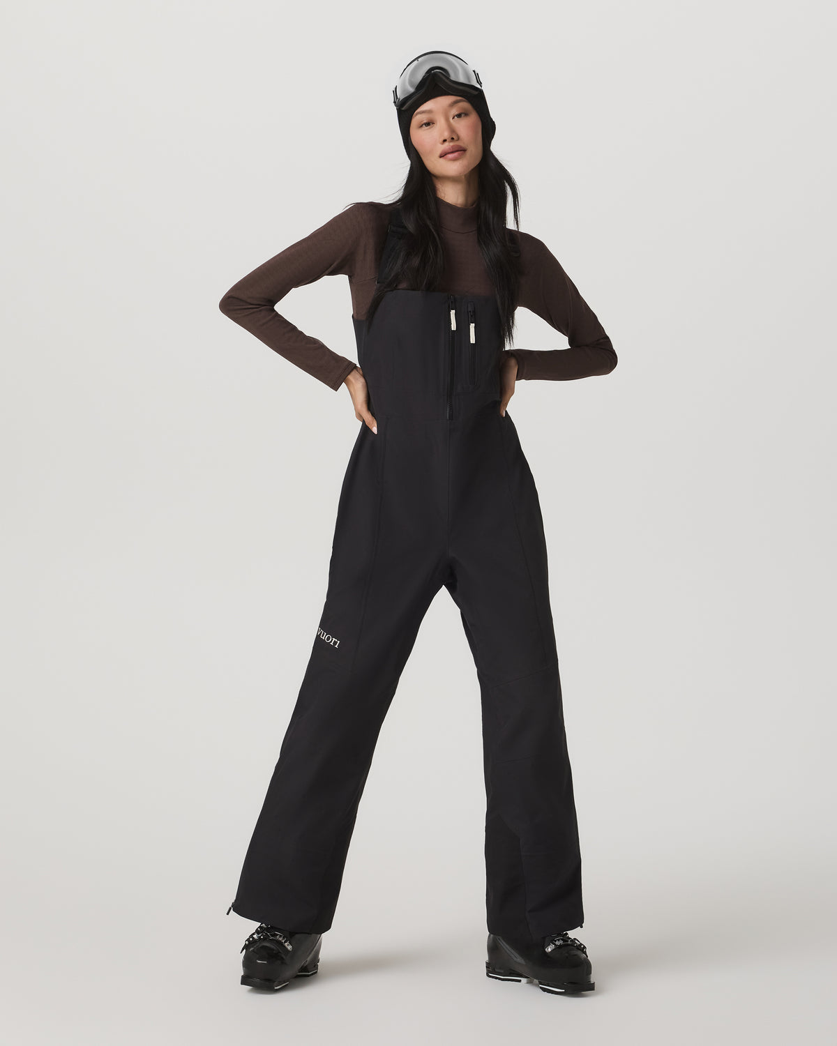 Vuori Women's Taika Snow Bib Black Ski/Board Bottoms