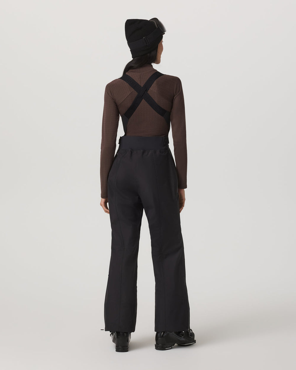 Vuori Women's Taika Snow Bib Black Ski/Board Bottoms