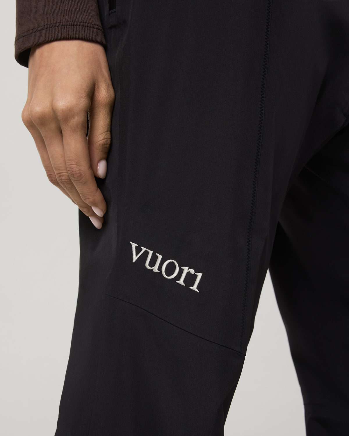 Vuori Women's Taika Snow Bib Black Ski/Board Bottoms