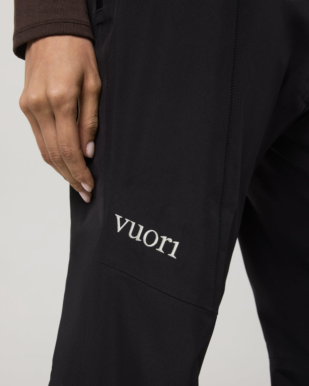 Vuori Women's Taika Snow Bib Black Ski/Board Bottoms