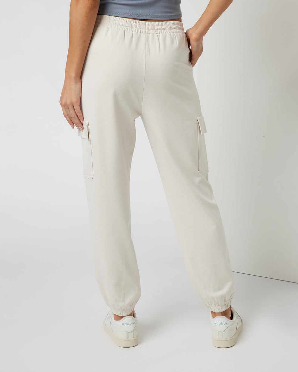 Vuori Boyfriend Cargo Sweatpant Milkweed Heather