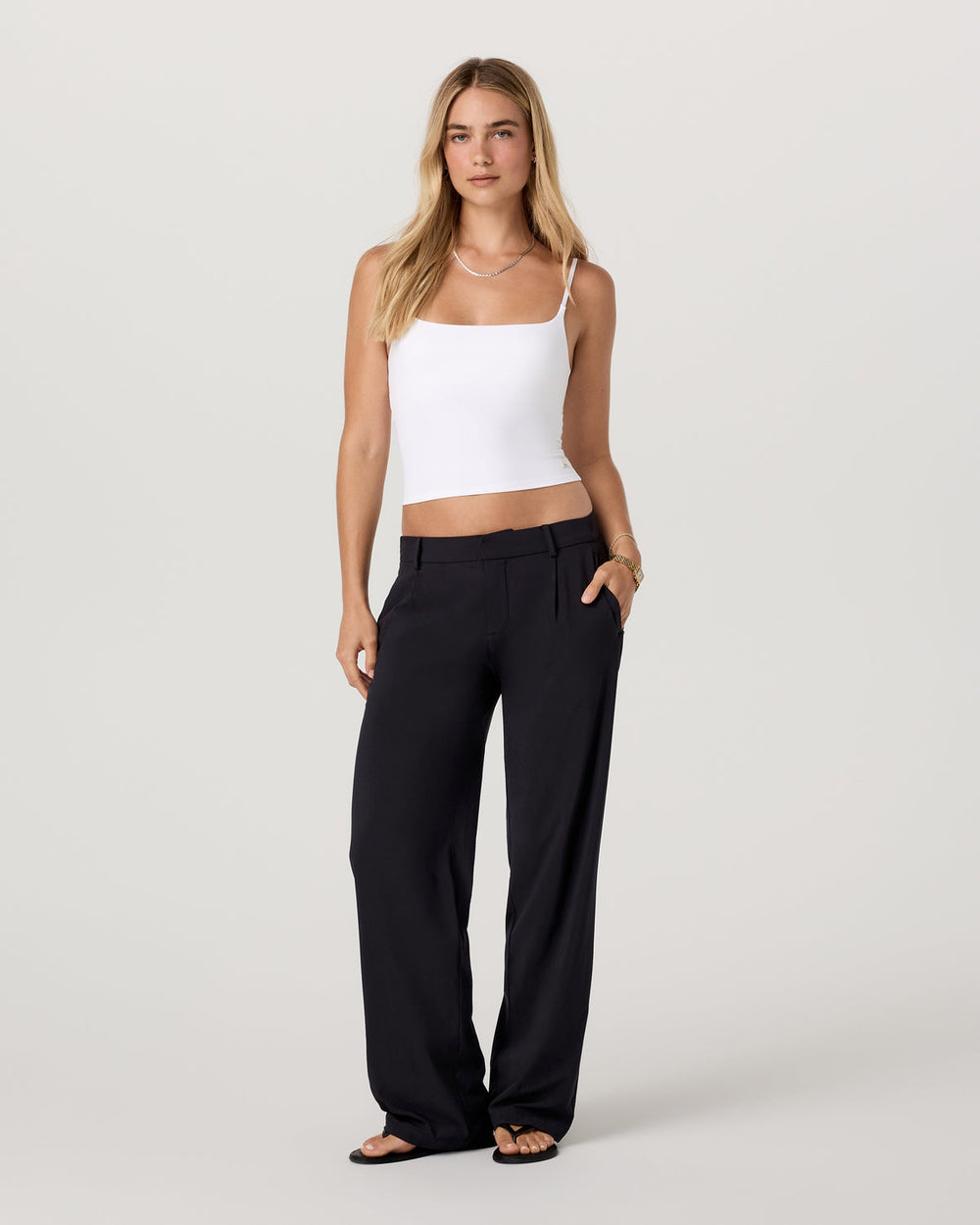 Vuori Villa Low Slung Trouser Women's Black Low-Rise Pants