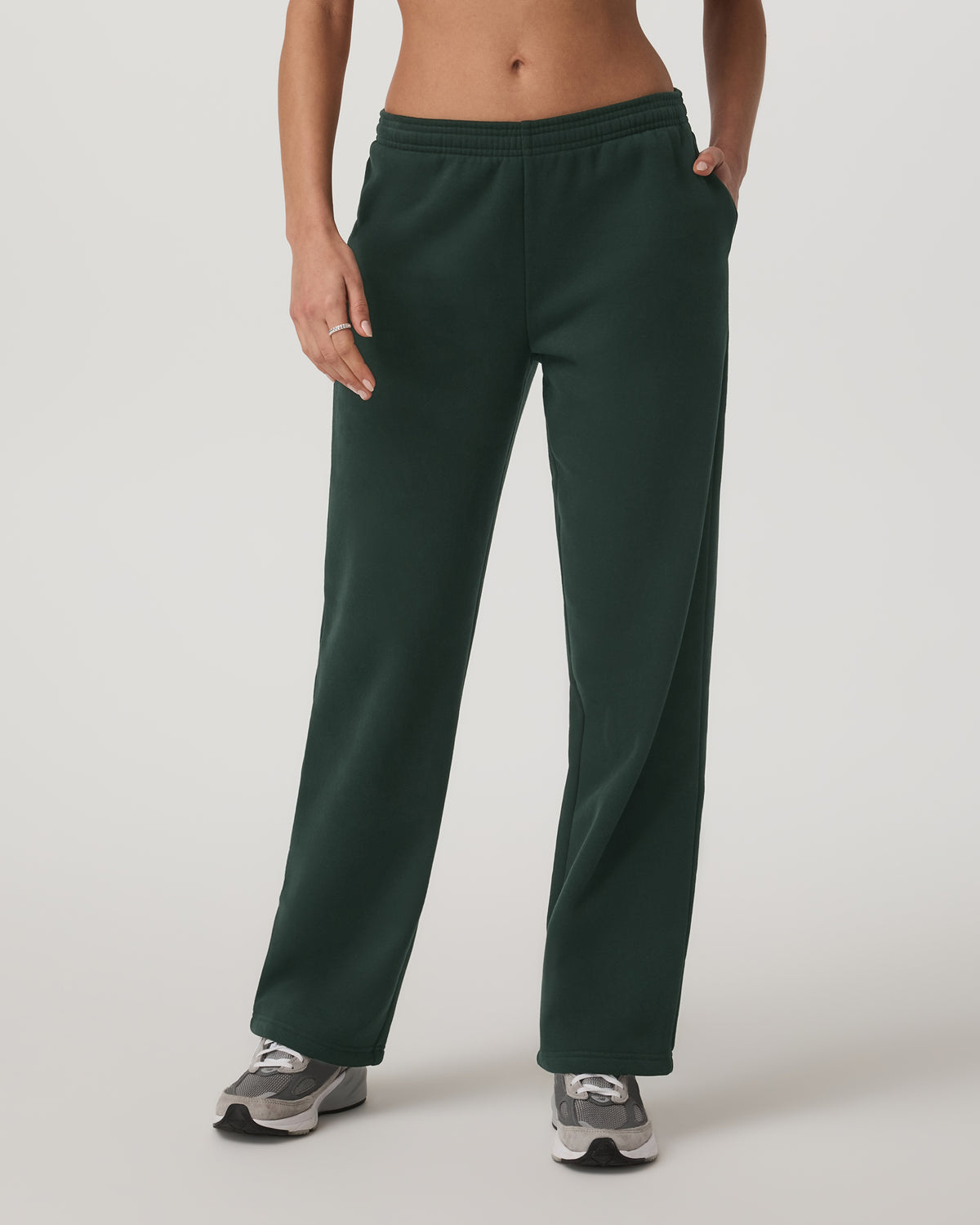 Vuori Restore Straight Leg Sweatpant - Short Evergreen Pants