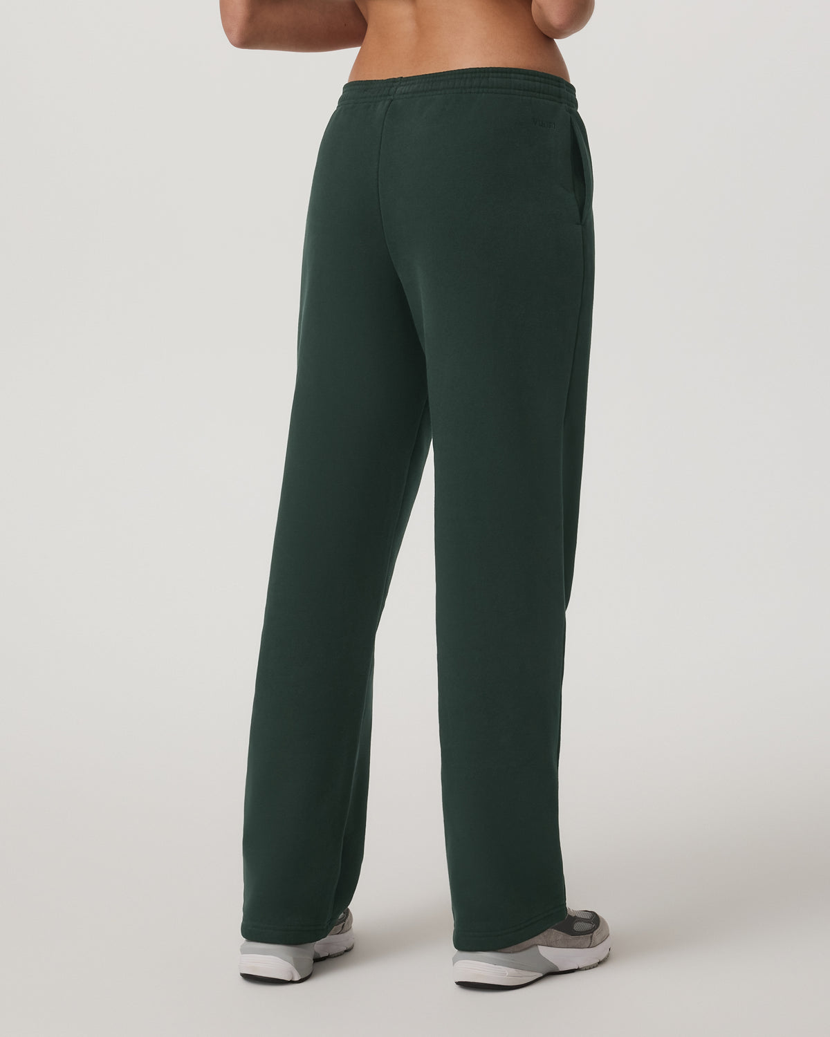 Vuori Restore Straight Leg Sweatpant - Short Evergreen Pants
