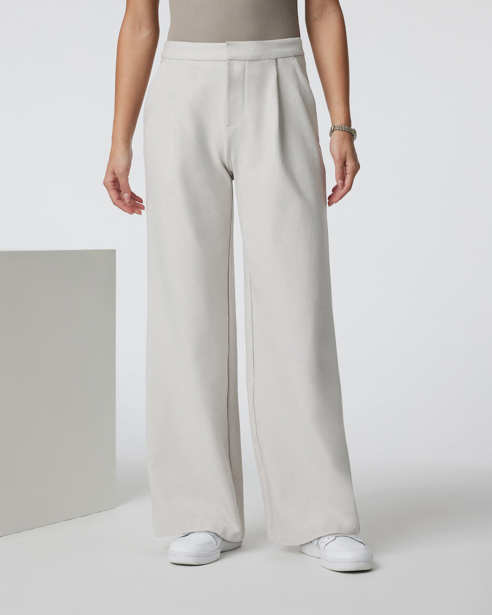 Vuori Elevation Trouser-Short Ecru Heather