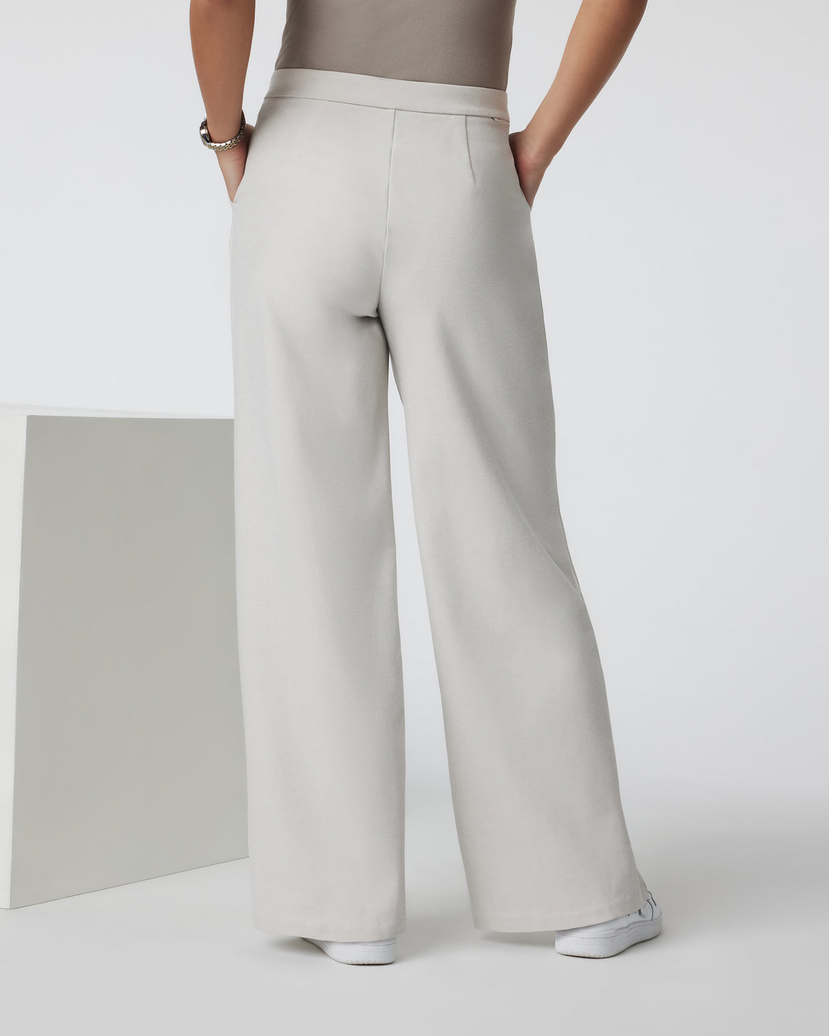 Vuori Elevation Trouser-Short Ecru Heather