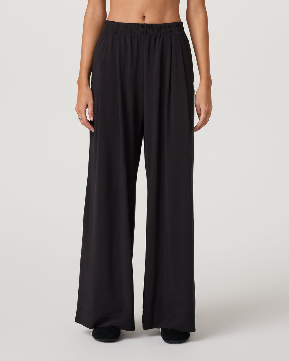 Vuori Villa Vibes Wideleg Women's Black Ultra-Wide Leg Pants