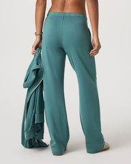Vuori Women's Halo Modern Strght Leg Pant - Short Bluegrass