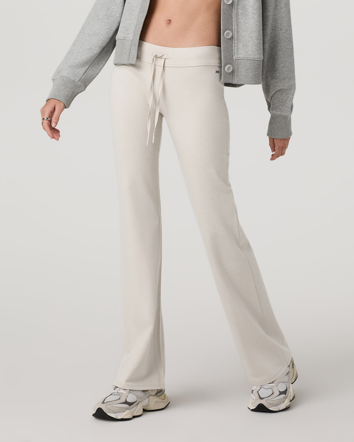 Vuori Halo Flare Pant Women's Ecru Heather Pants