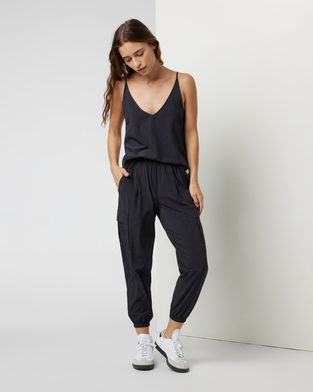 Vuori Villa Cargo Jogger Women's Black Cargo Jogger Pants