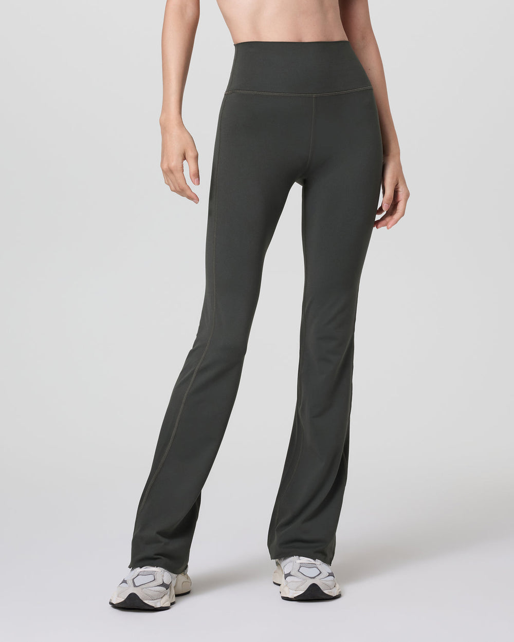 Vuori Halo Slim Flare Pant Women's Kale Pants