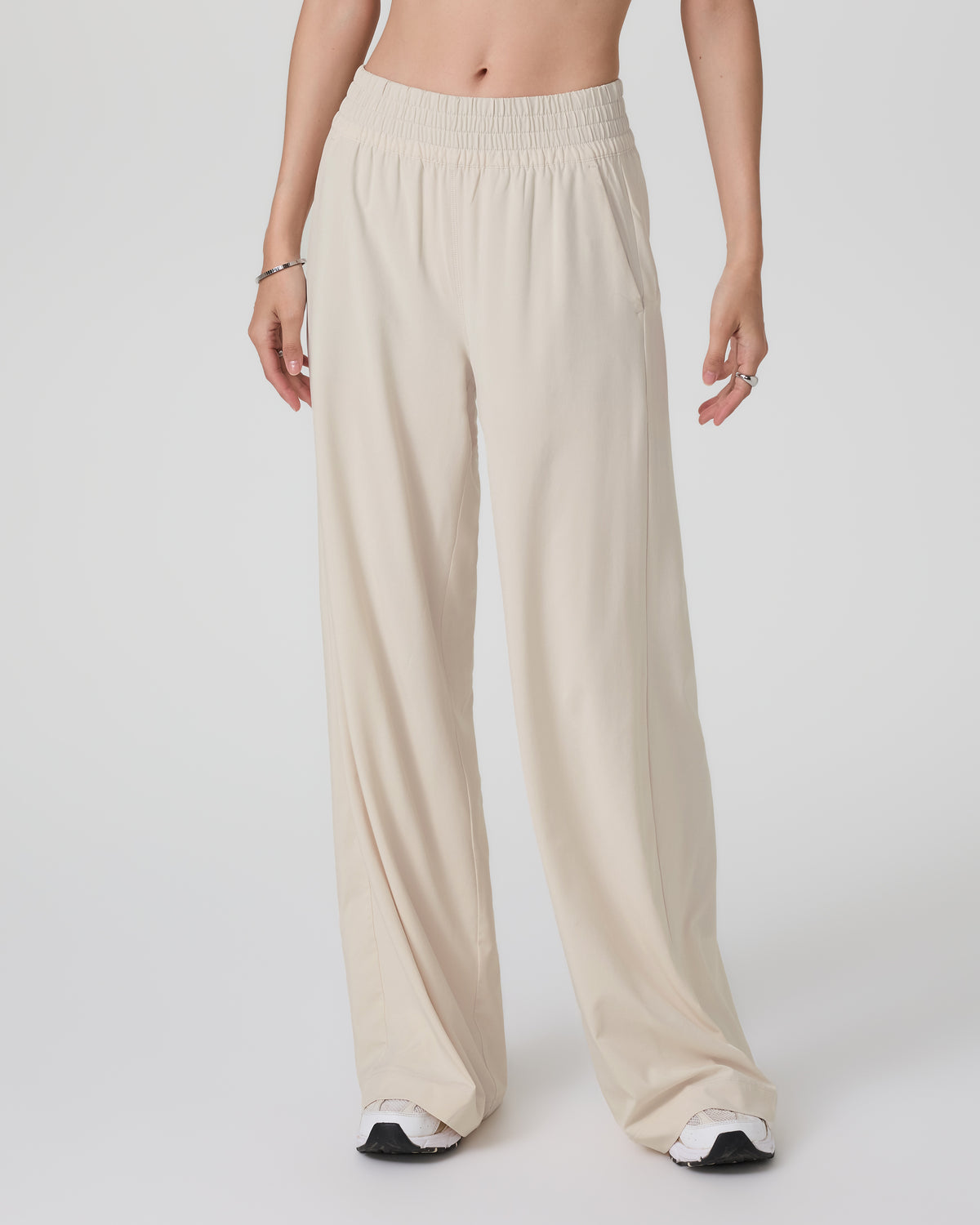 Vuori Villa Wideleg Pant - Long Women's Tall Milkweed Pants