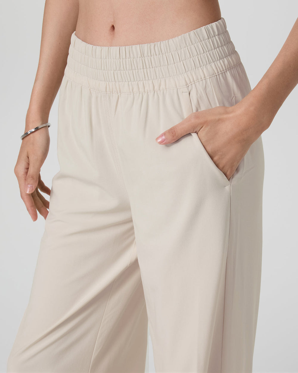 Vuori Villa Wideleg Pant - Long Women's Tall Milkweed Pants