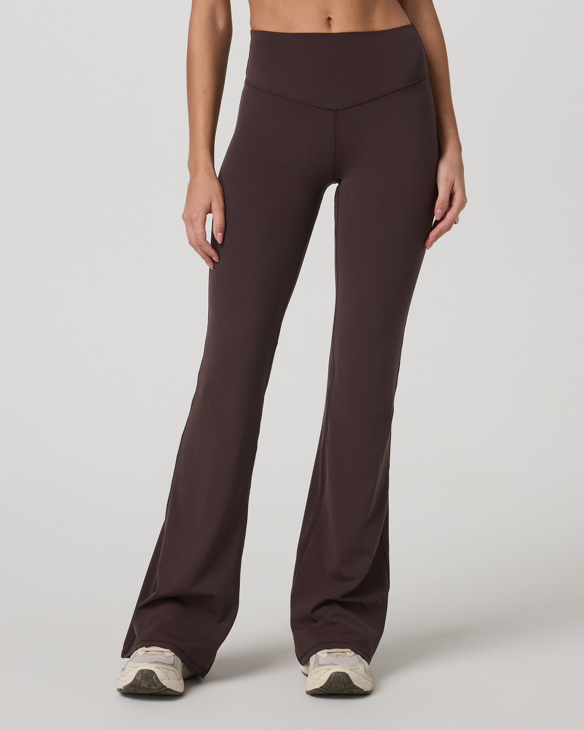 Vuori Vuori AllTheForm™ Flare Women's French Roast Flare Leggings