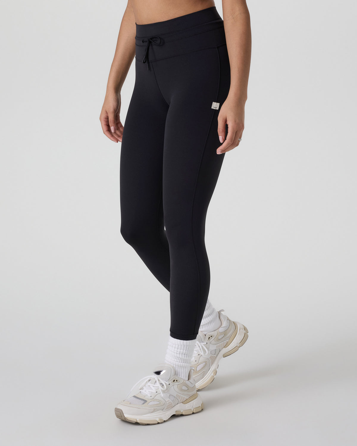 Vuori Women's Daily Form Legging - Short Black
