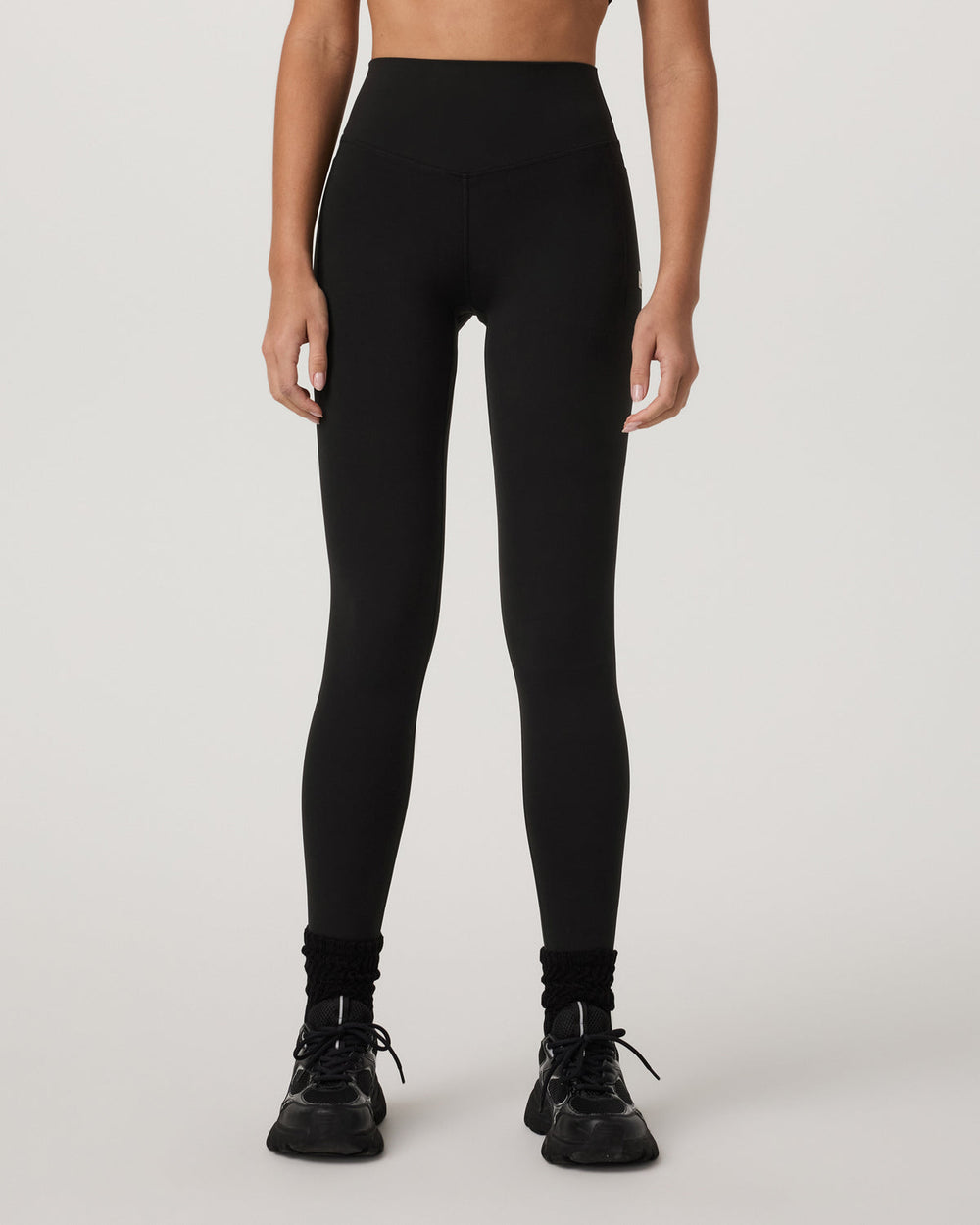 Vuori Vuori AllTheForm™ Pocket Legging - Short Black Leggings