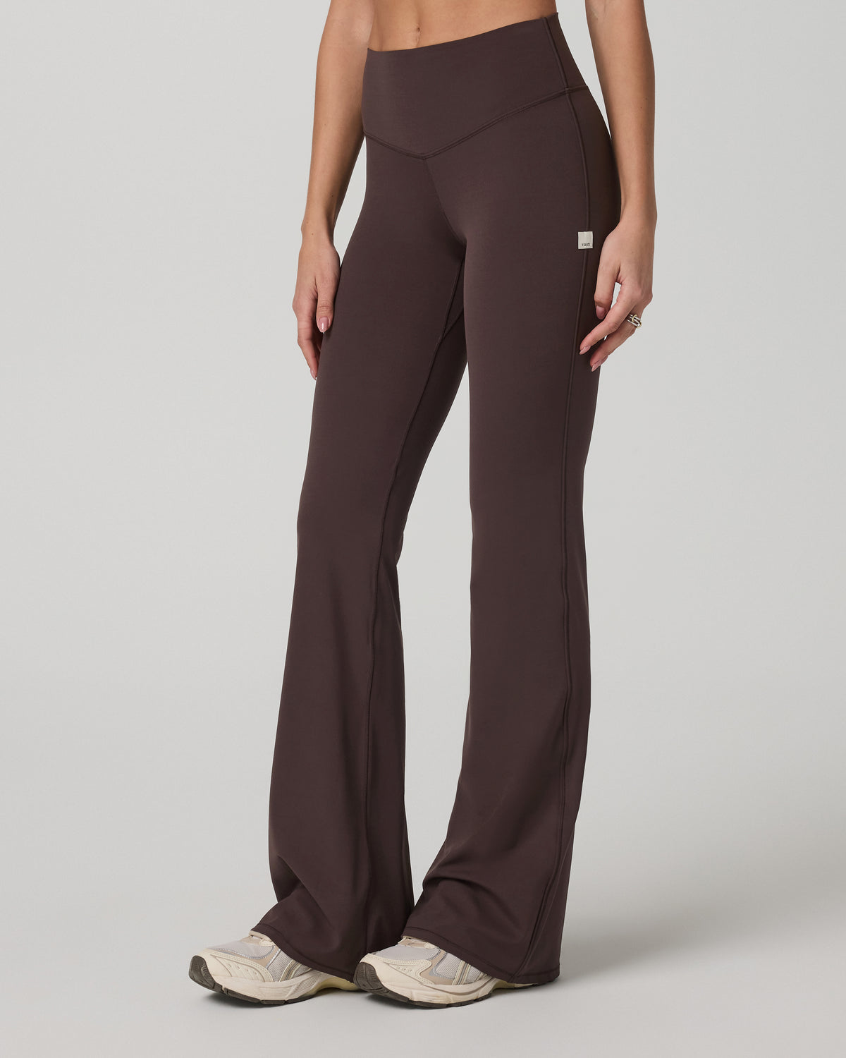 Vuori Vuori AllTheForm™ Flare - Short Women's French Roast Leggings