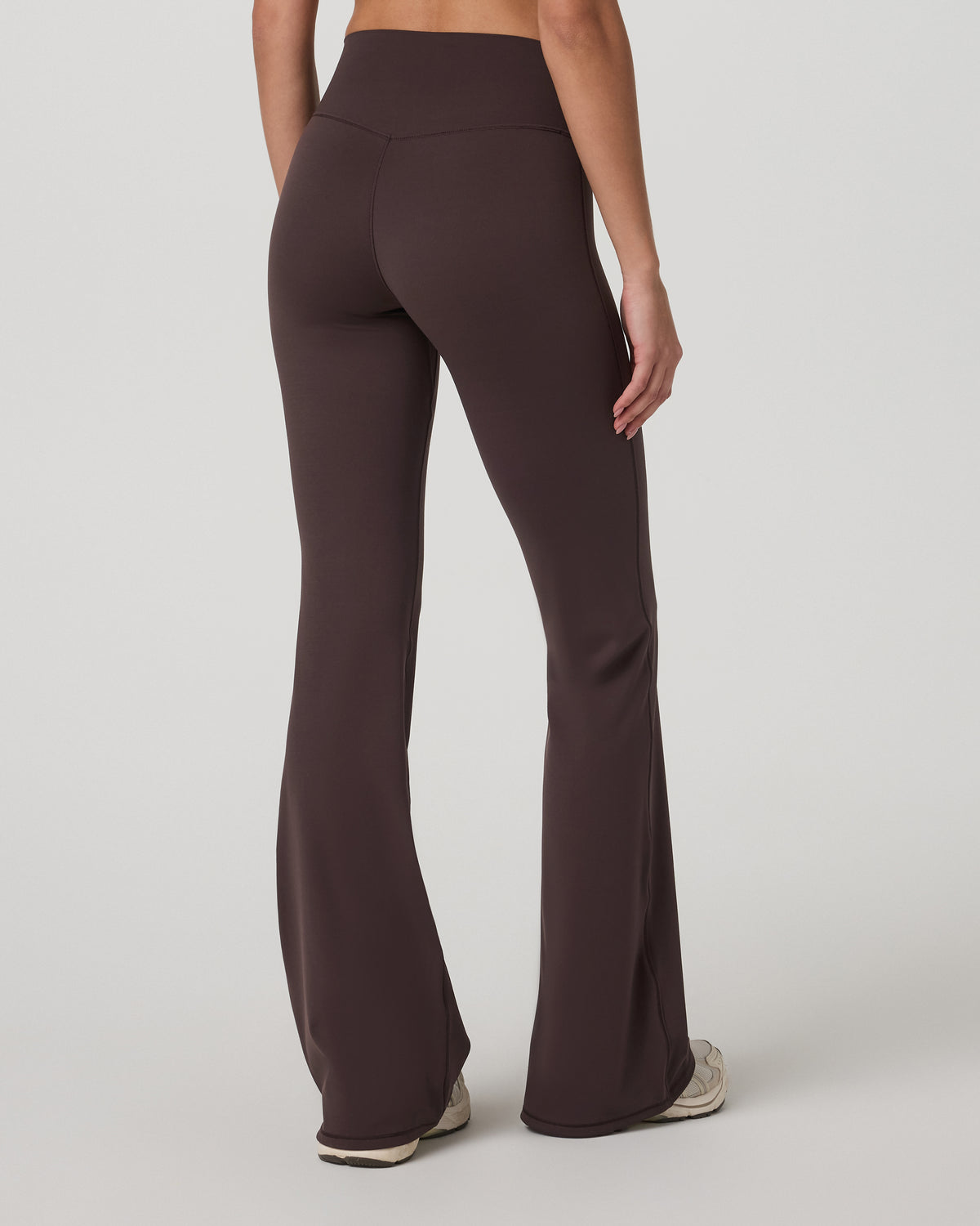 Vuori Vuori AllTheForm™ Flare - Short Women's French Roast Leggings
