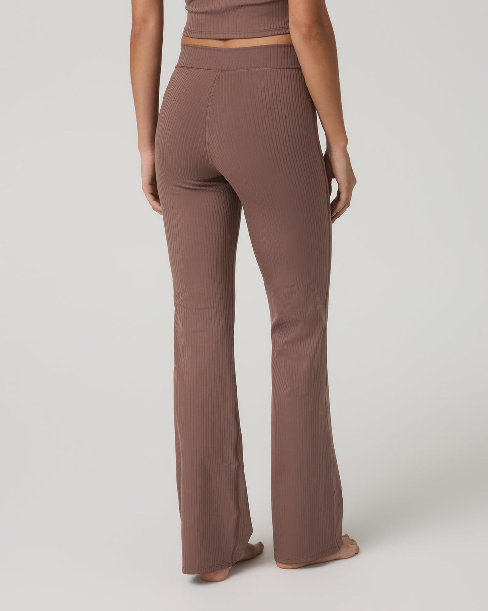 Vuori Inversion Rib Slim Flare Women's Sable Slim Flare Leggings