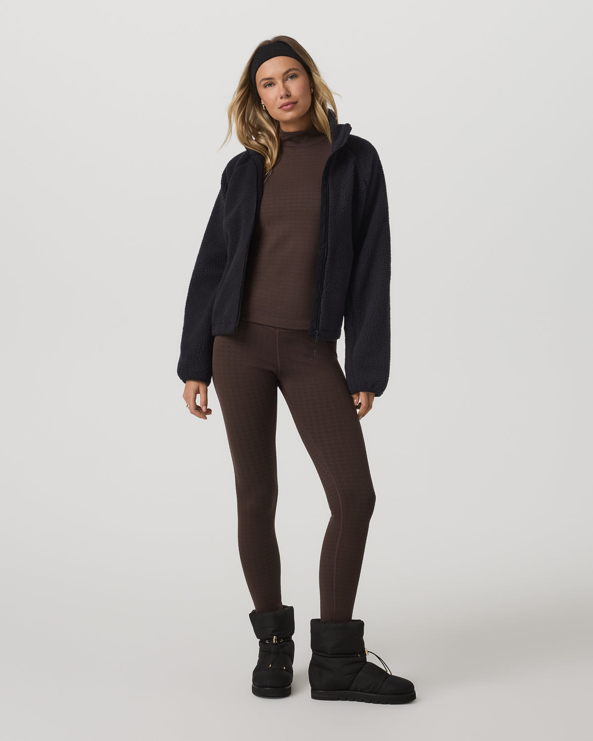 Vuori Women's Textured Chilled Out Legging Java Houndstooth
