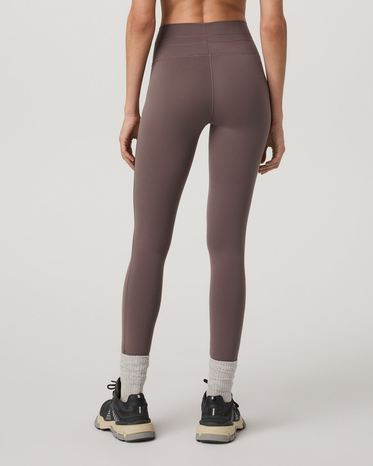 Vuori Women's Daily Form Legging - Short Huckleberry